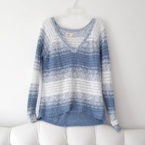 Hollister v-neck long sleeve Blue White Stripe Casual sweater. Size Large.